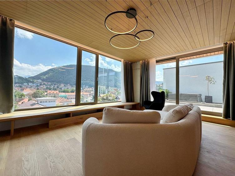 Penthouse de închiriat – Centru Brașov, vedere directă spre Tâmpa
