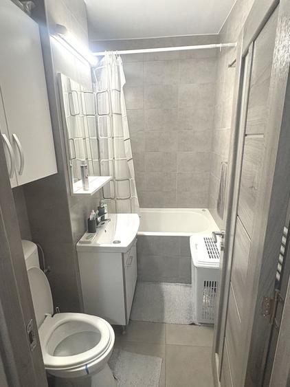 Apartament de închiriat, strada Republicii