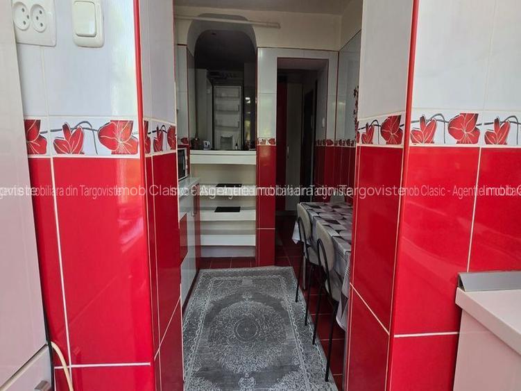 ETAJ 1,Micro  3 Târgoviște,  vânzare apartament 3camere - 7