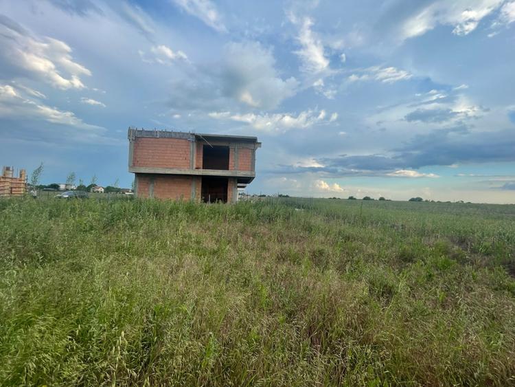Casa la rosu | Dimieni | Tunari | complex rezidential in constructie