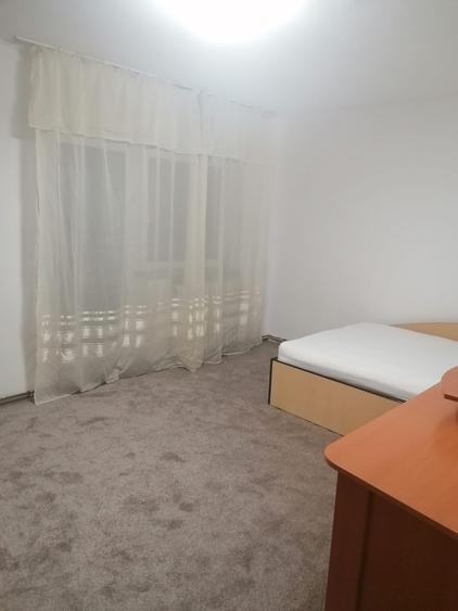 Apartament 3 camere decomandat cu loc de parcare si garaj, zona Kaufland Marasti