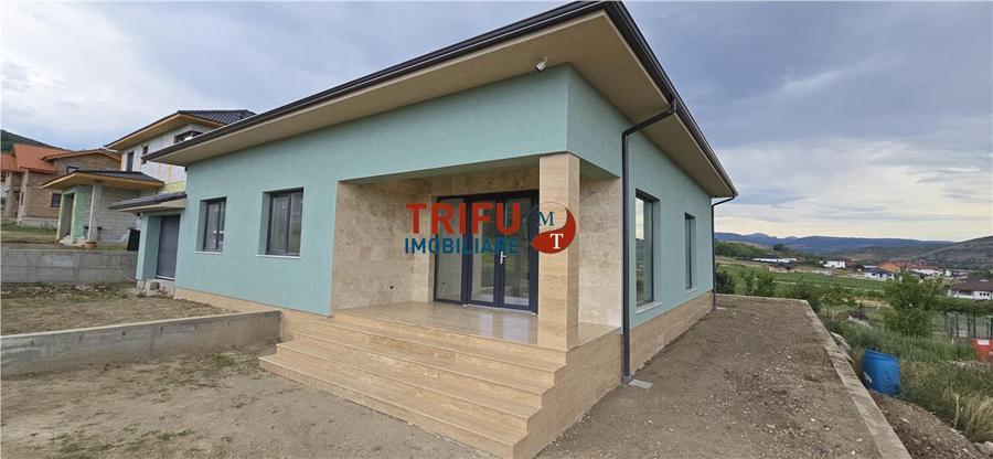 Casa de vanzare 4 camere, garaj pe un nivel Alba Micesti