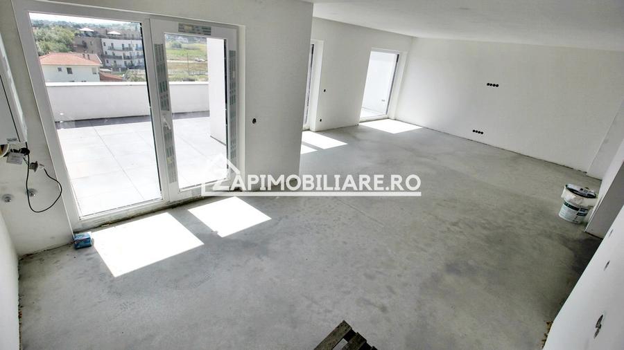 Penthouse 3 cam.1 terasă,1 balcon 2 băi,1 dressing,1 parcare
