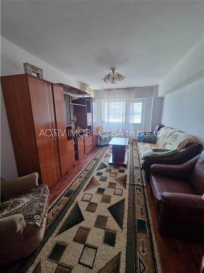 Apartament 3 cam decomandat 1 Decembrie -Magazin Profi