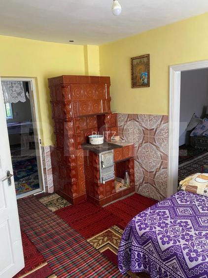 Casa si teren de vanzare, 2000 mp, zona Dragoiesti - 2
