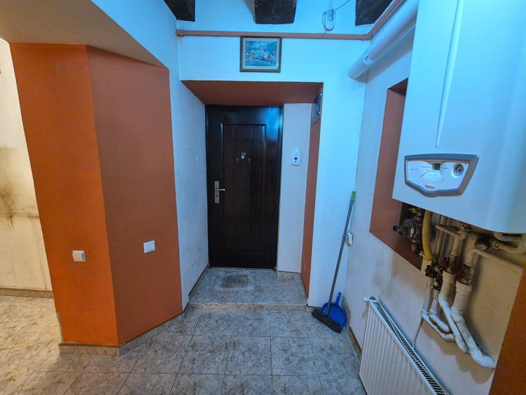 Vanzare apartament 2 camere in casa Centrul Istoric la 2 min de Piata Sfatului