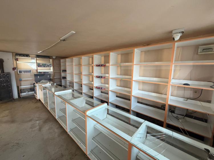 Spațiu comercial de închiriat, 98 mp – Drăgușeni