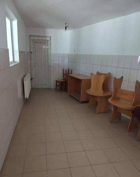Spatiu comercial, 100 mp, zona Lilieci