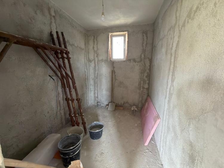 Casă de vânzare, 80 mp, Izvorul Rece