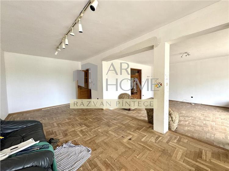 Casa S+P+1E, 11 camere, garaj, teren 1915 mp, stradal Paulestii Noi, langa Ploie