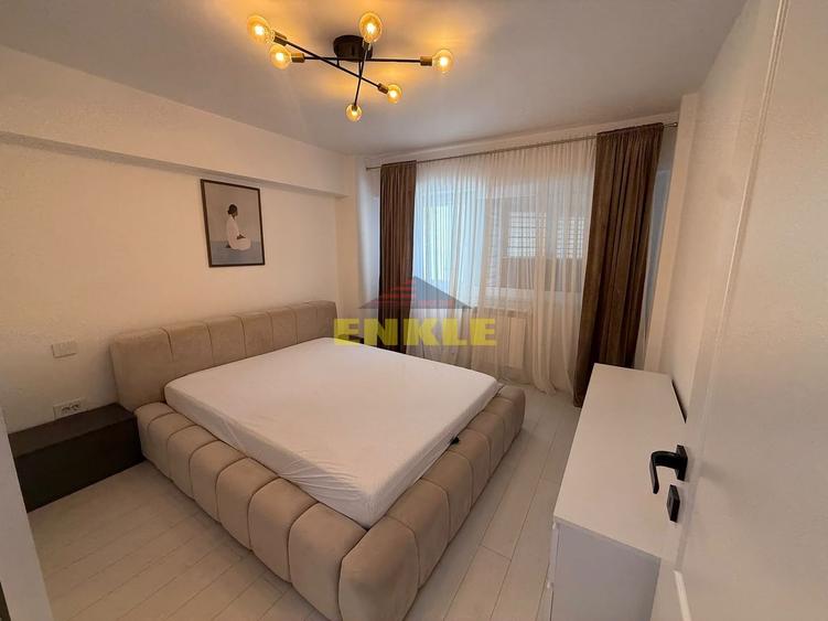 DE ÎNCHIRIAT – APARTAMENT ULTRAMODERN CU 3 CAMERE