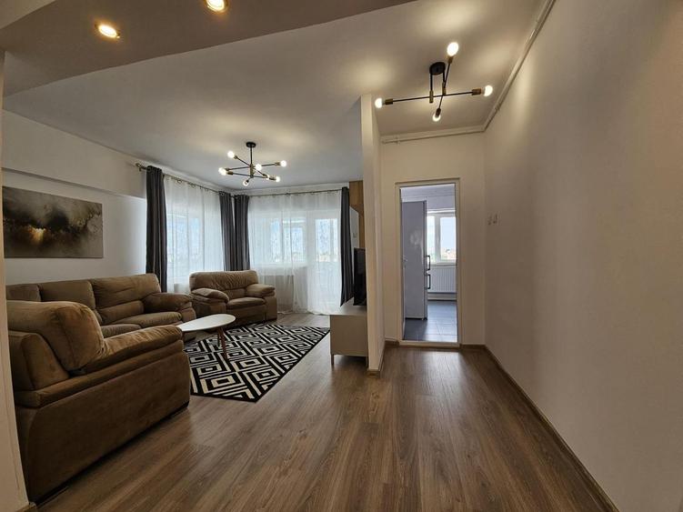 Apartament 4 camere decomandat, vedere panoramică, zona Dacia
