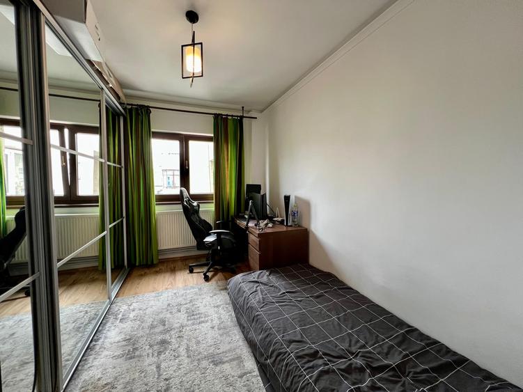 De vânzare | Apartament 3 camere | Semicentral | Etaj 7 | 2 băi | 2 balcoane