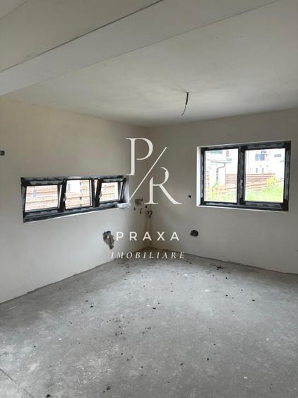 Duplex semifinisat 120 mp utili+ 200mp teren, zona Muzeul Apei
