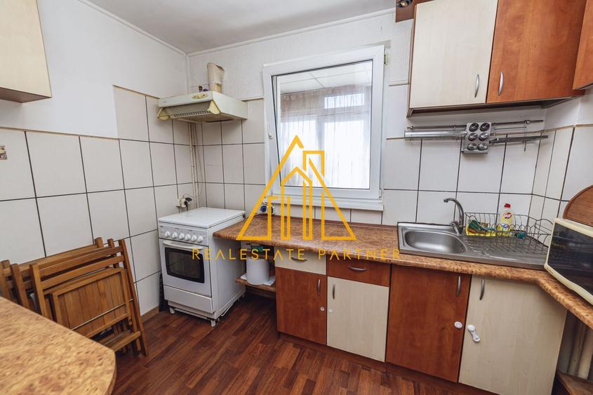 Apartament 3 camere semidecomandat – Berceni, Sector 4, aproape de Sun Plaza
