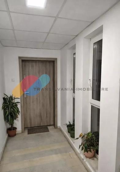 Apartament 2 camere, semidecomandat, 60 mp, etaj intermediar, zona Oașului