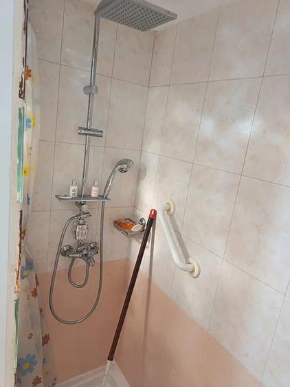 Apartament 2 camere decomandat , zona Dambul Rotund