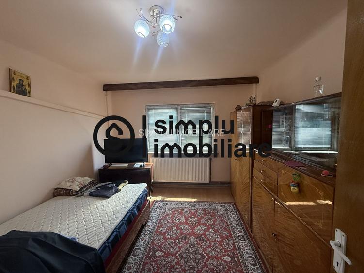 Apartament 4 camere 1 Mai Langa Spitalul Nr 1 - 3