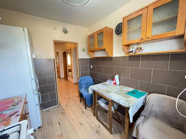 Apartament 3 camere decomandat-66 mp-Podu Ros-Restaurant Odeon