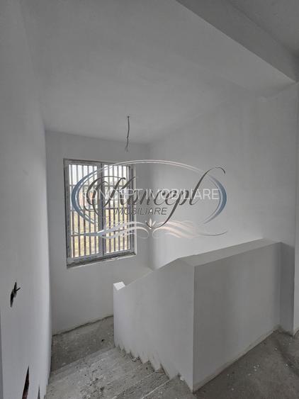 Casa moderna cu pod inalt si terasa generoasa pe Ady Endre - 14