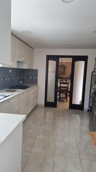 Casă de vanzare in Rm. Valcea-294 mp, teren 958 mp, deschidere la raul Olănești