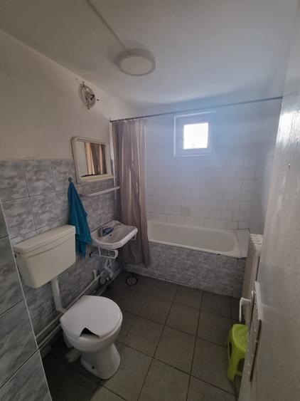 Spațiu comercial 80 mp|3 încăperi|Pretabil pt orice activitate|450 €