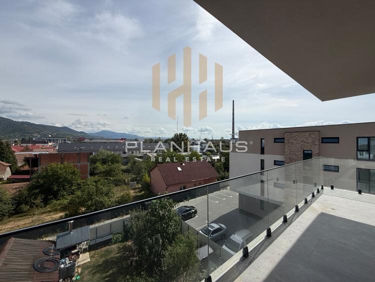 Apartament 3 camere ,Vasile Lucaciu,bloc nou etaj 3