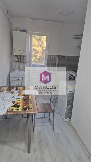 Inchiriez apartament o camera Micro I