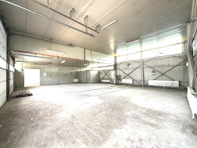 DEPOZIT 450 mp. Birouri Hala si TEREN Imprejmuit 4077 mp Asfalt - Utilitatile