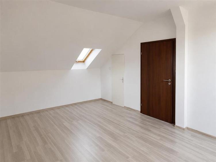 Spatiu birouri 100mp 2 bai zona Turnisor