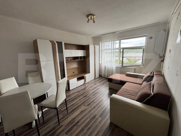 Apartament 2 camere, etaj 3, zona Dumbrava.