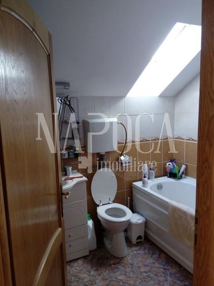 Casa 6 camere de vanzare in Floresti