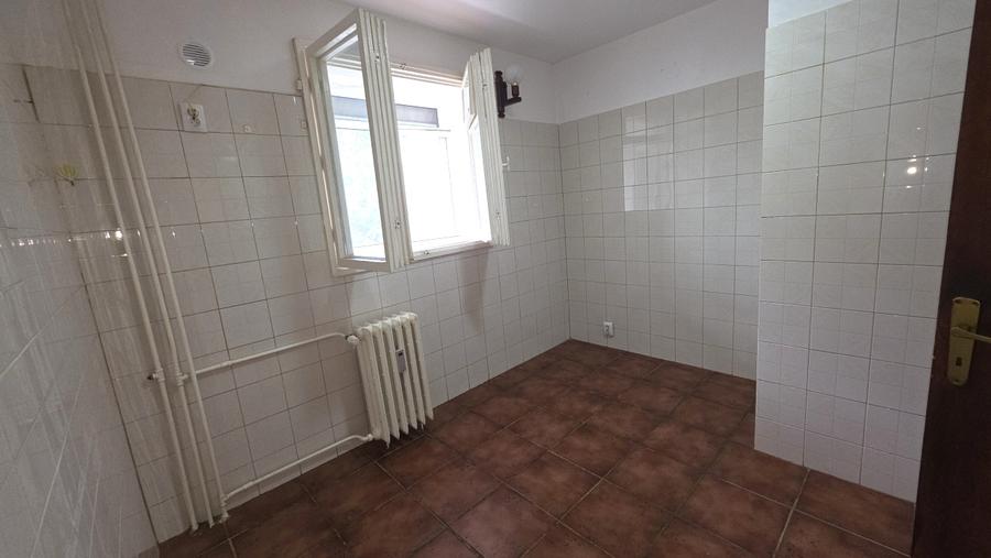 2 camere – Str. Murgeni - Titan - Basarabia - Bloc 1992