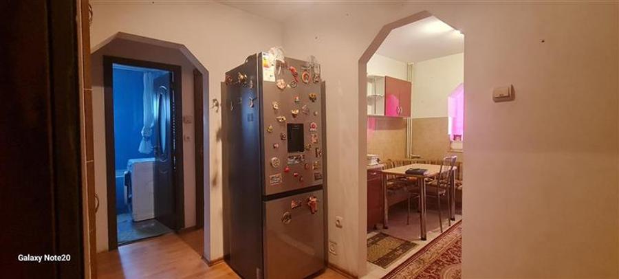 APARTAMENT DOUA CAMERE DECOMANDAT UTA