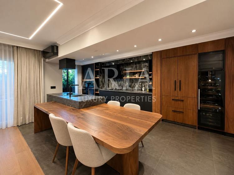 GREEN LAKE RESIDENCE APARTAMENT 4 CAMERE ULTRAFINISAT