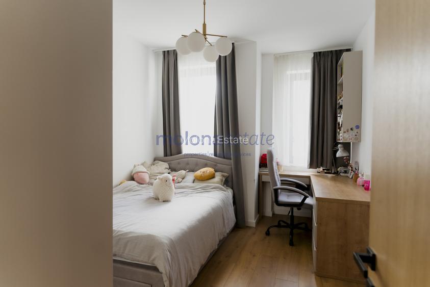 Proprietate rezidențială, cu două apartamente private, în Andrei Muresanu - 11