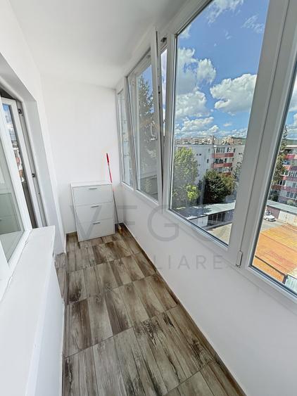 Apartament cu 3 camere, decomandat, 65 mp, situat in zona Big Manastur