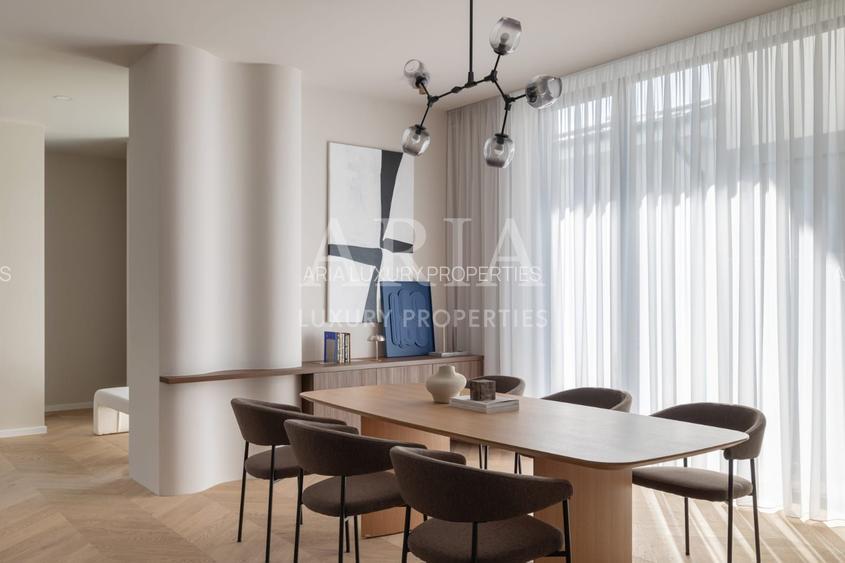 REZIDENȚĂ CONTEMPORANĂ CU DESIGN ICONIC | POZE REALE | - 15