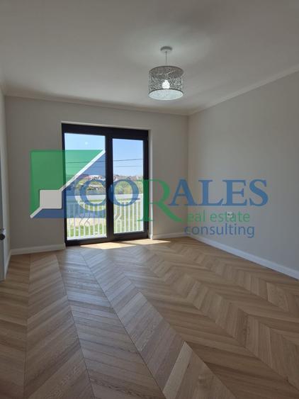 COMISION 0%.Vila cu Garaj.1000 mp Teren!