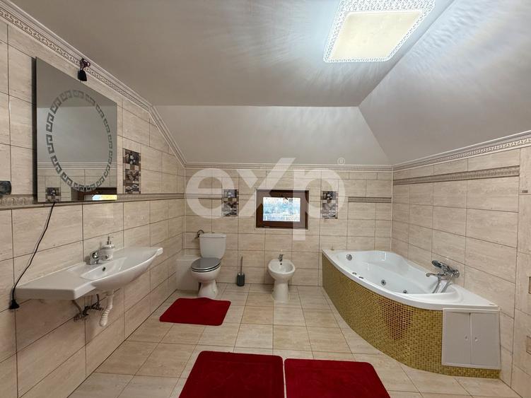 Casă / Vilă de vânzare cu 5 camere – Cartierul Nou, Sascut