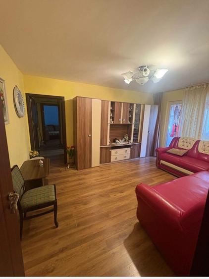 Apartament 3 camere semidecomandate Craiovita-Constantin Brancoveanu
