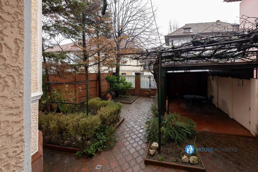 Inchiriere casa 5 camere Romana