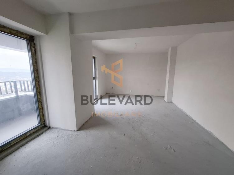 Penthouse 194 mp utili + 4 balcoane, view superb!