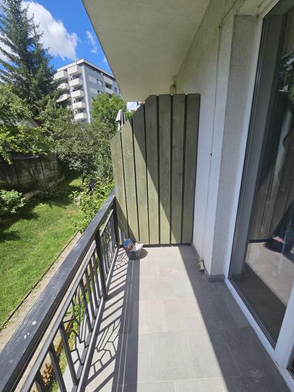 Apartament modern, 2 camere, cu balcon, parcare, Roata Faget!