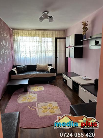Apartament 3 camere semidecomandat, etaj 3/4, Micro 38