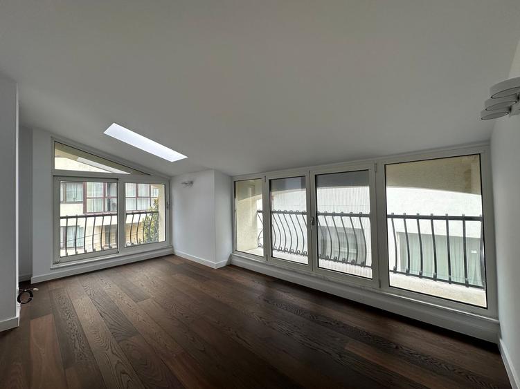 Vilă cu grădină privată în Herăstrău | 282 mp utili | 7 camere