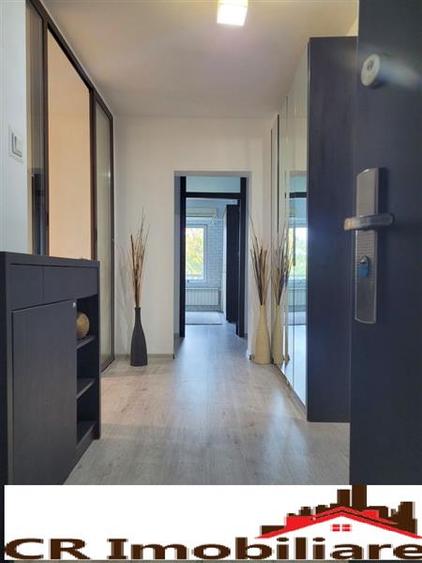 Apartament 4 camere Calea Calssarilor cu Centrala Proprie