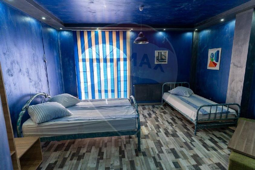 Hotel / Pensiune de închiriat sau vanzare în zona Central,Hunedoara