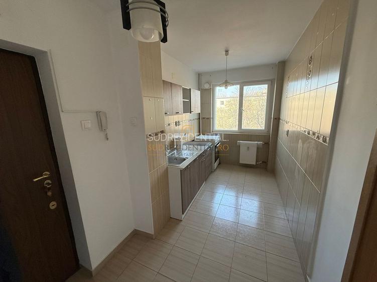 Apartament 3 camere semidecomandat, 2 balcoane, Bld Alexandru Obregia - 3