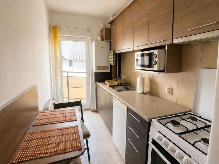 Etaj 1 | Apartament 40 mp cu bucătărie separată | Str. Stejarul